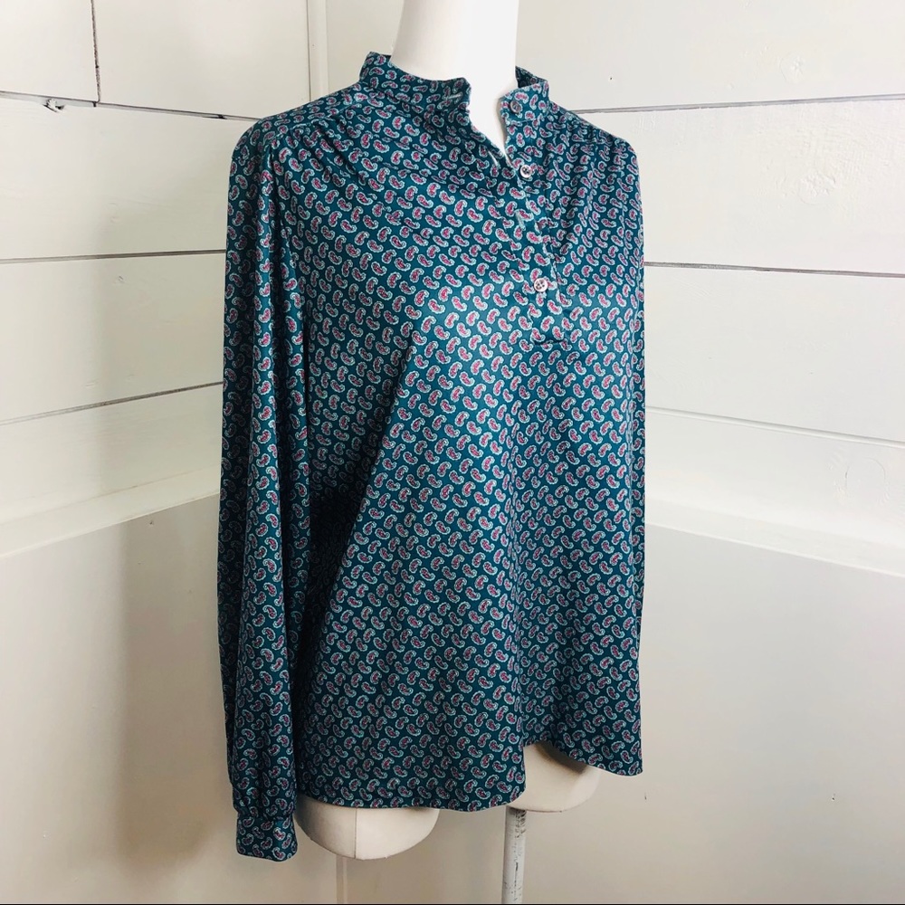 !FINAL CHANCE! *Vintage* Ecco Bay Green Paisley Blouse